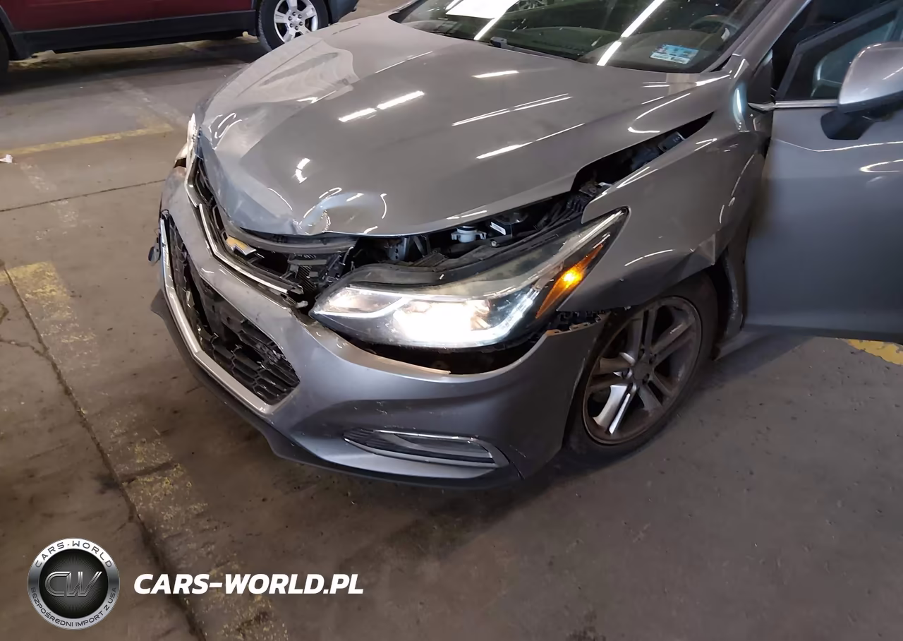 2018 Chevrolet Cruze Lt Auto VIN:1G1BE5SM0J7153745 - 6