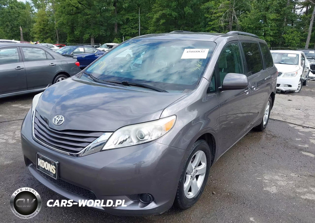 2015 Toyota Sienna Le 8 Passenger VIN:5TDKK3DC0FS547722 - 2