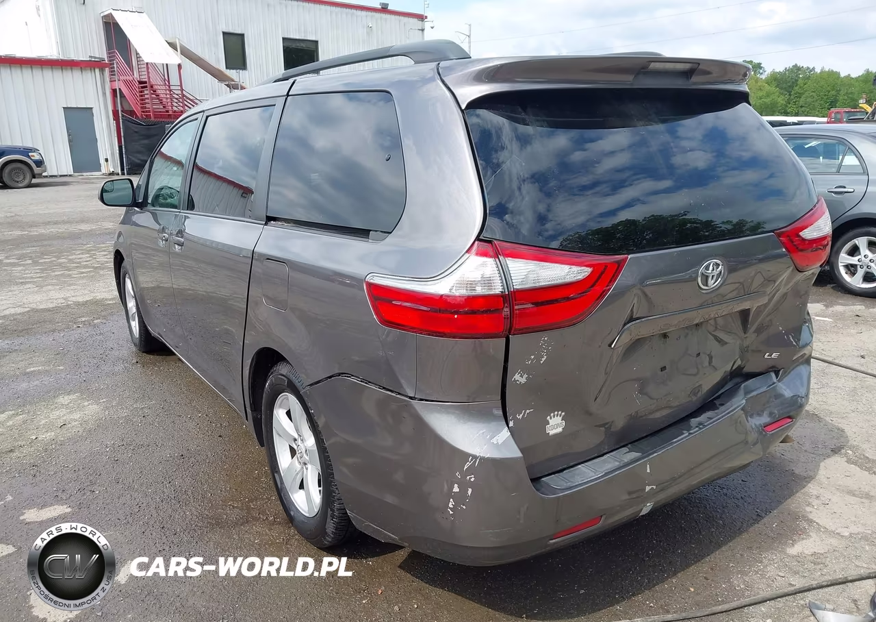 2015 Toyota Sienna Le 8 Passenger VIN:5TDKK3DC0FS547722 - 3