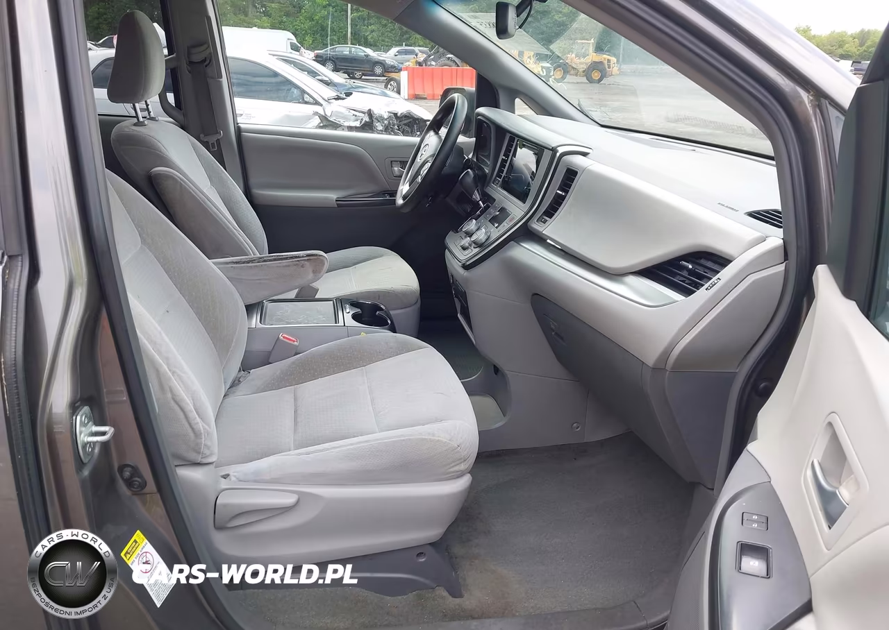 2015 Toyota Sienna Le 8 Passenger VIN:5TDKK3DC0FS547722 - 5