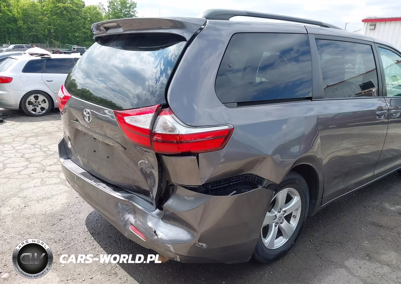 2015 Toyota Sienna Le 8 Passenger VIN:5TDKK3DC0FS547722 - 6