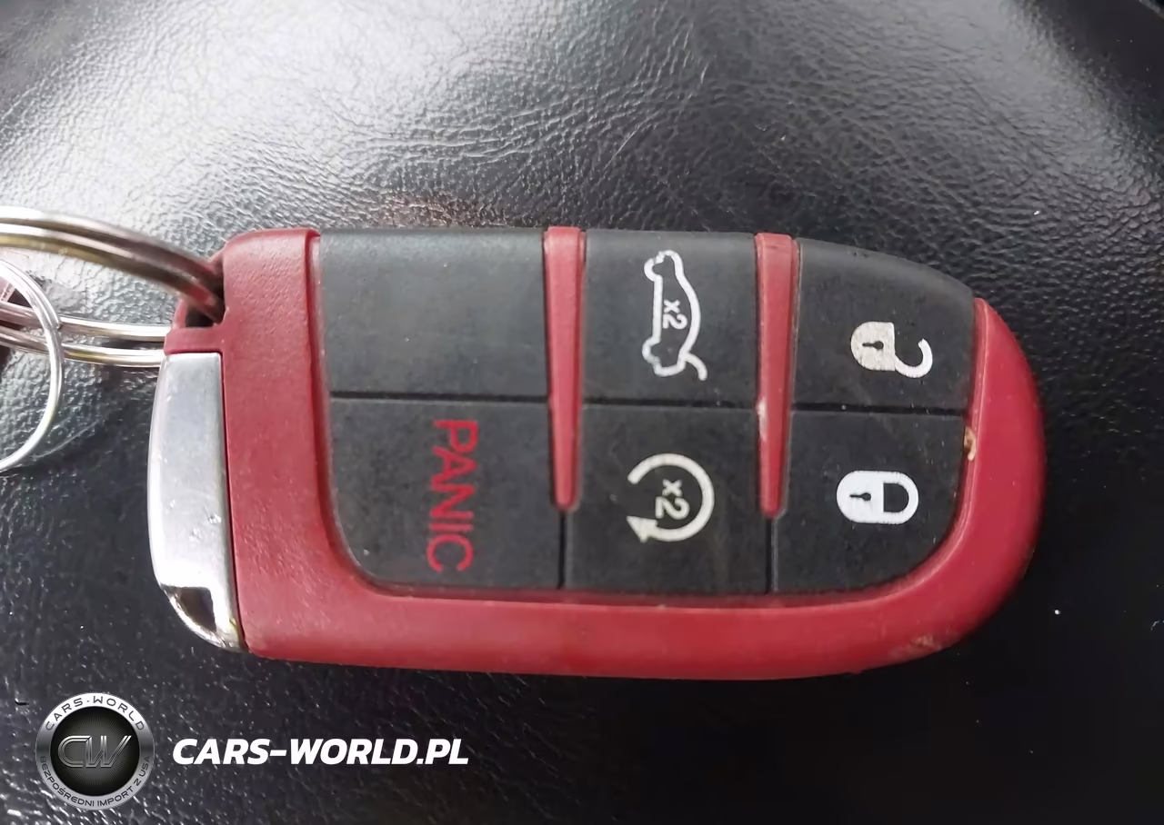 2014 Chrysler 300 VIN:2C3CCAAG1EH260100 - 11