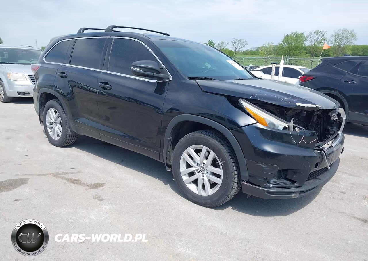 2016 Toyota Highlander Le V6 – zdjęcie 1 z 16