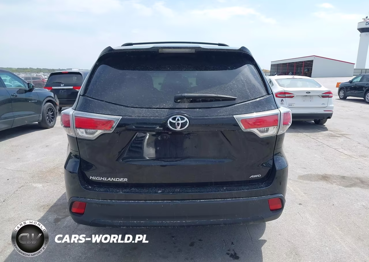 2016 Toyota Highlander Le V6 VIN:5TDBKRFH3GS300546 - 16