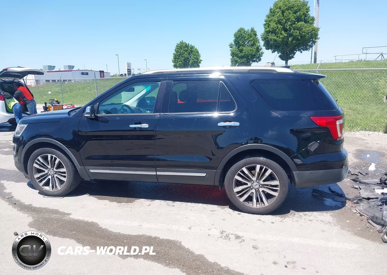 2016 Ford Explorer Platinum VIN:1FM5K8HT8GGC02529 - 14