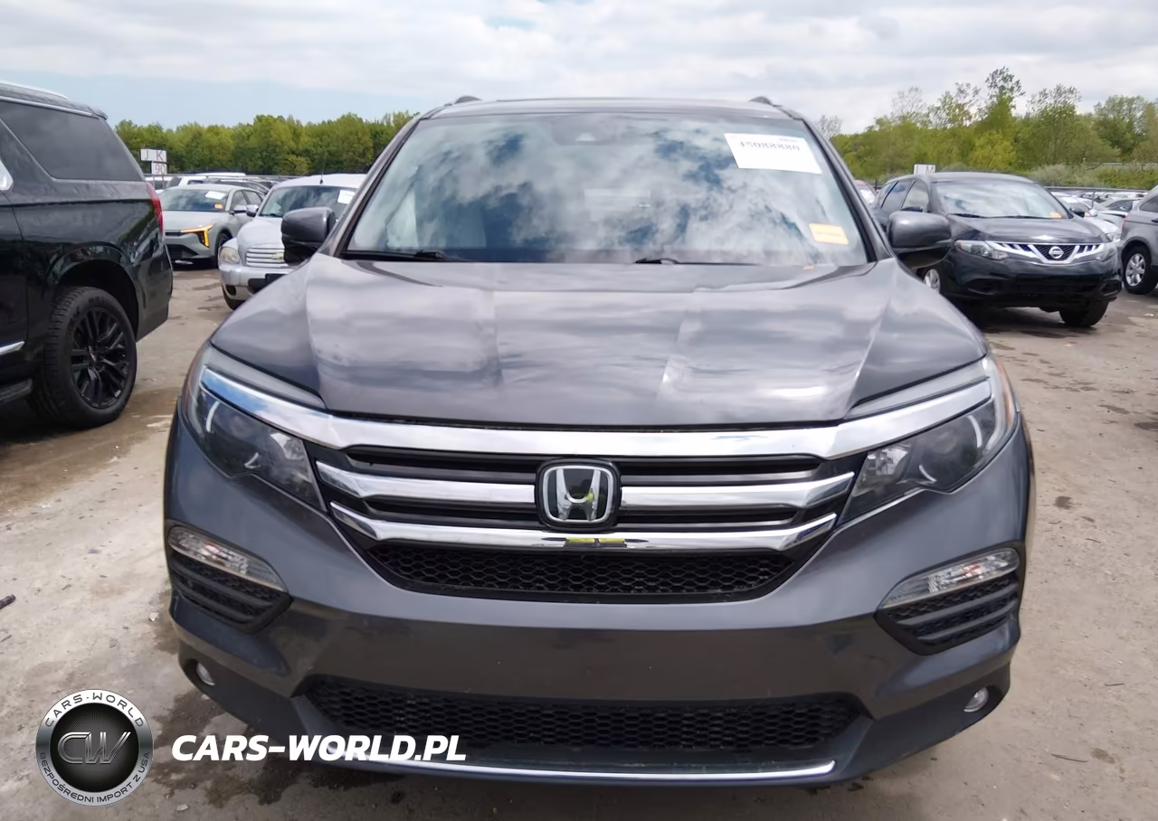 2017 Honda Pilot Touring VIN:5FNYF6H93HB084710 - 12