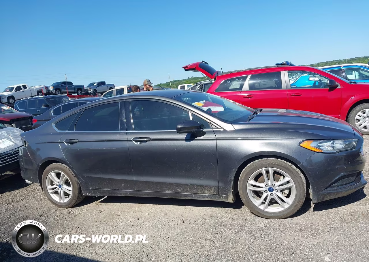 2018 Ford Fusion Se VIN:3FA6P0H7XJR203573 - 13