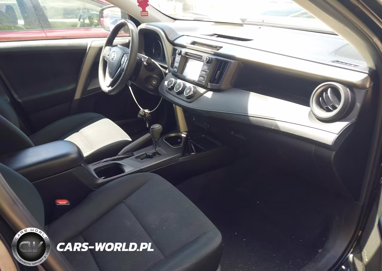 2018 Toyota Rav4 Le VIN:2T3ZFREV5JW465188 - 5