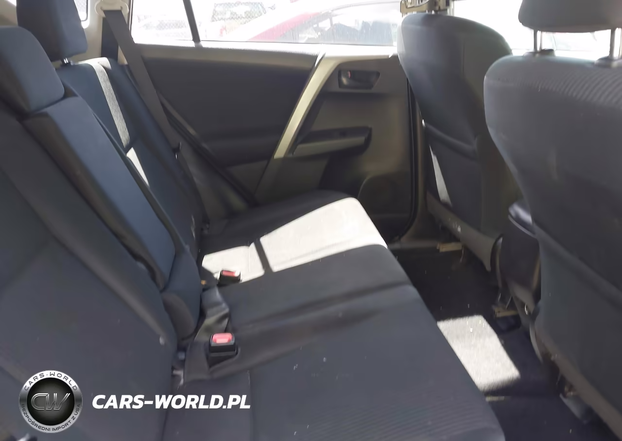 2018 Toyota Rav4 Le VIN:2T3ZFREV5JW465188 - 8