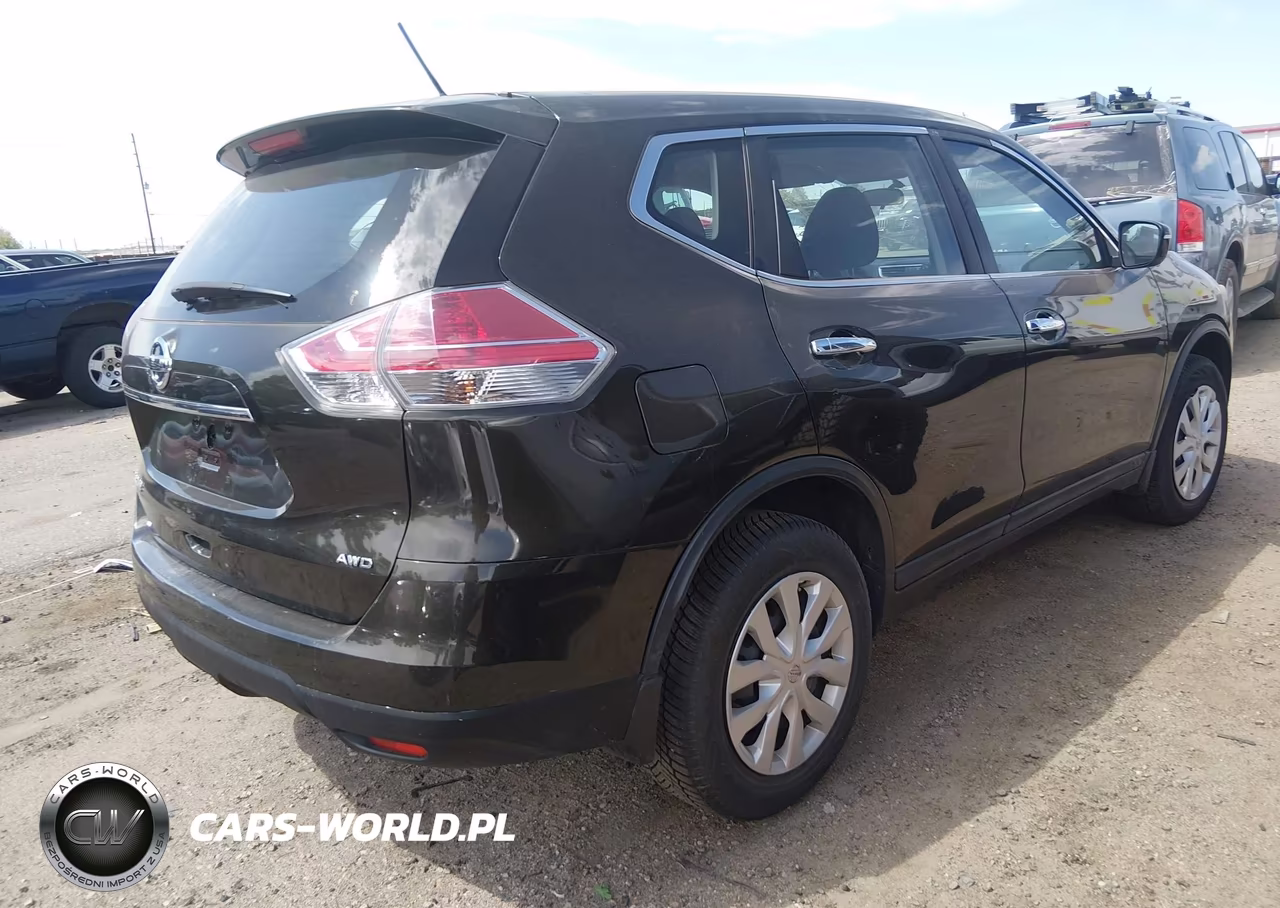 2015 Nissan Rogue S VIN:5N1AT2MV3FC915702 - 4