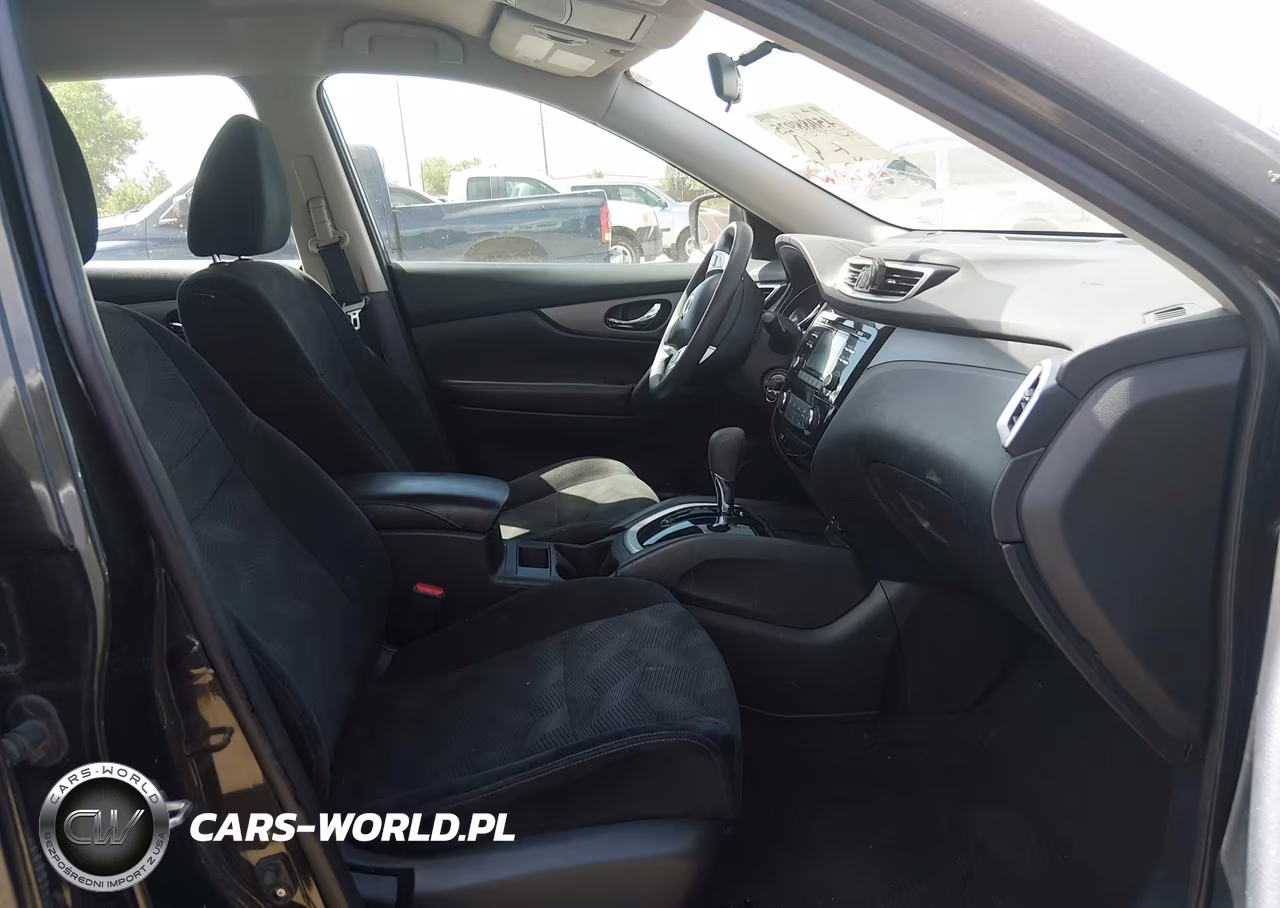 2015 Nissan Rogue S VIN:5N1AT2MV3FC915702 - 5