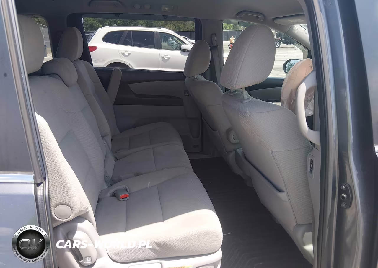 2017 Honda Odyssey Se VIN:5FNRL5H31HB022340 - 8