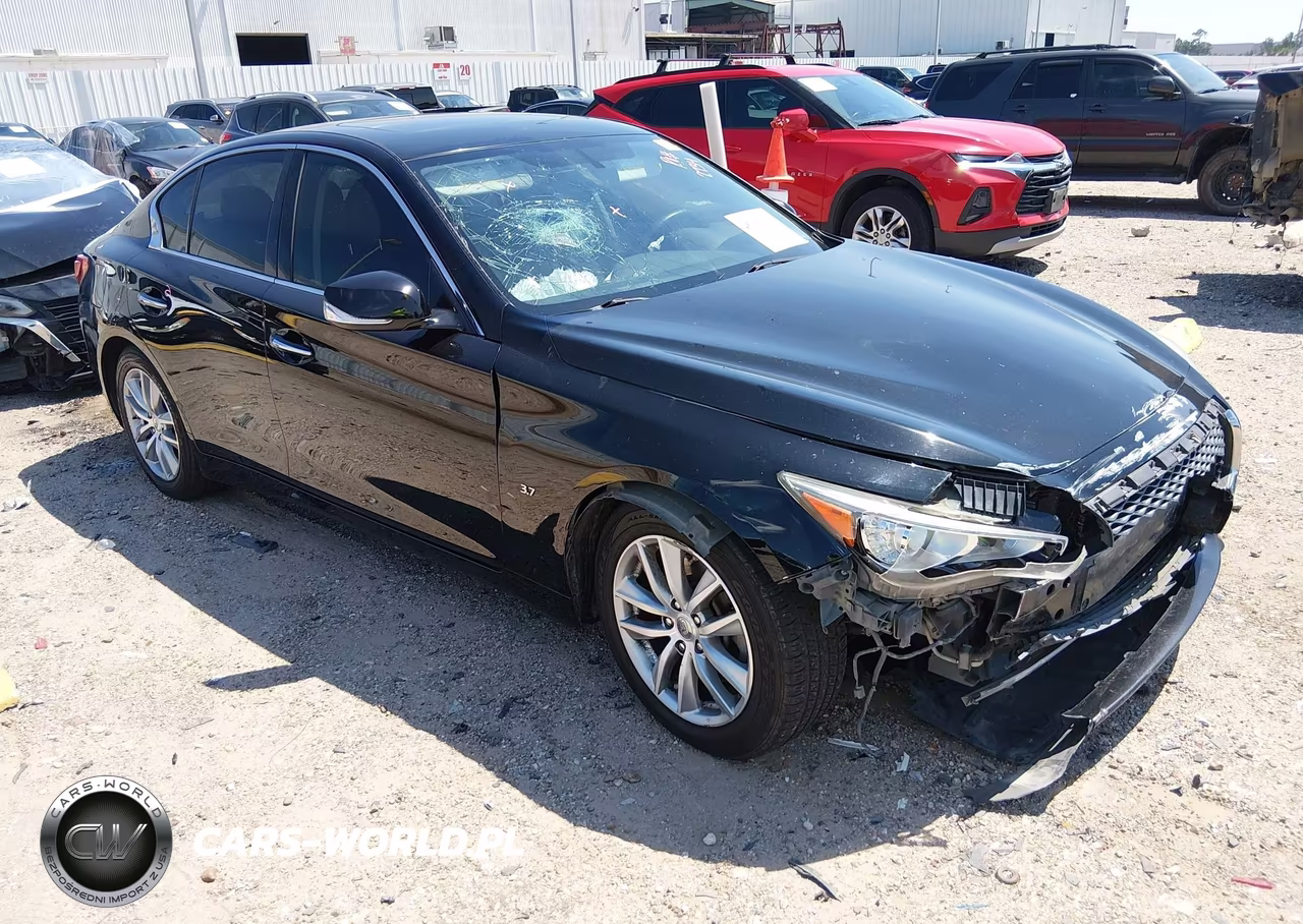 2015 Infiniti Q50 Premium
