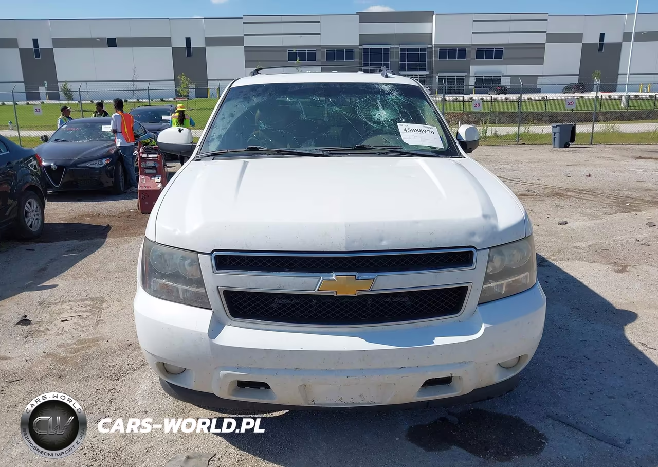 2013 Chevrolet Tahoe Lt VIN:1GNSCBE0XDR322366 - 12