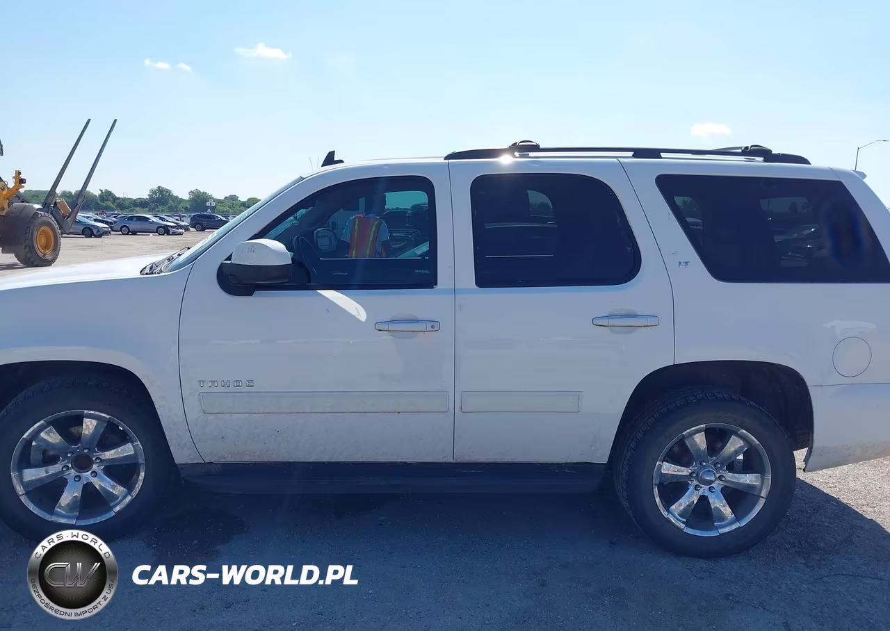 2013 Chevrolet Tahoe Lt VIN:1GNSCBE0XDR322366 - 14