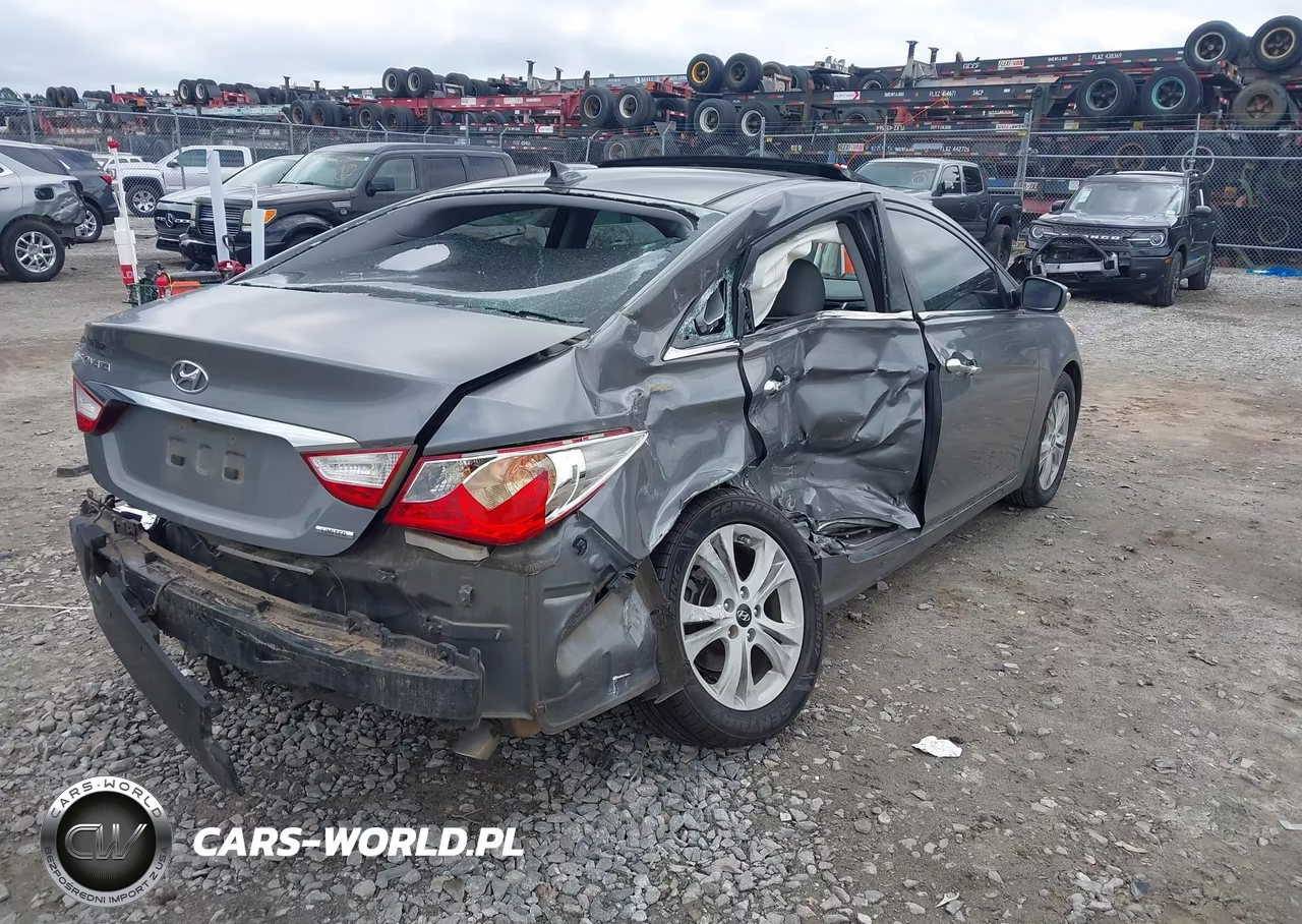 2013 Hyundai Sonata Limited VIN:5NPEC4AC4DH806686 - 4