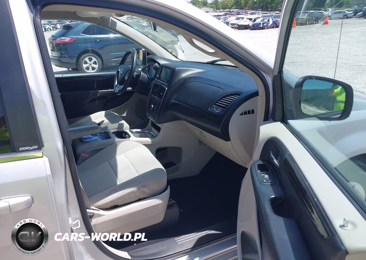 2012 Dodge Grand Caravan Crew VIN:2C4RDGDG8CR251029 - 5