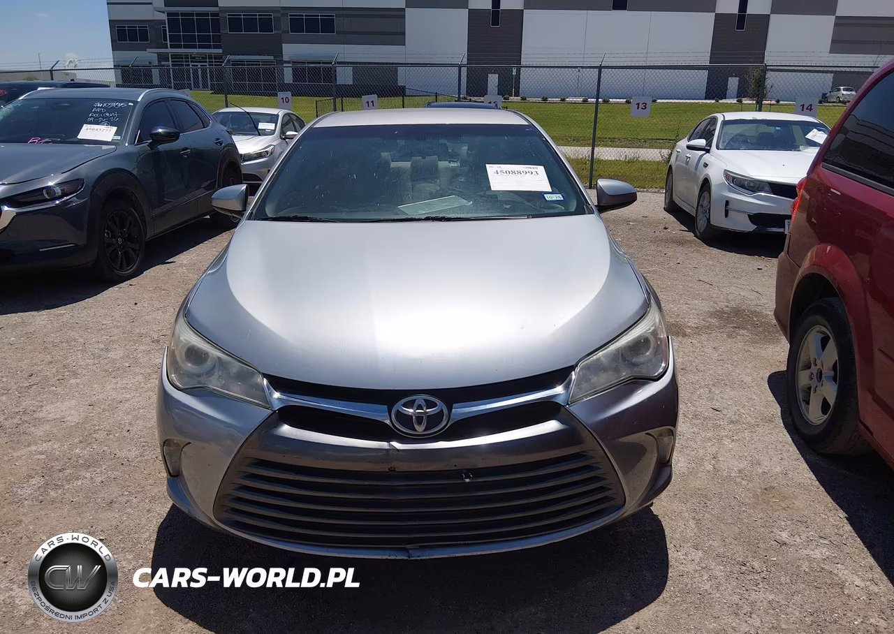 2016 Toyota Camry Le VIN:4T4BF1FK2GR542789 - 12