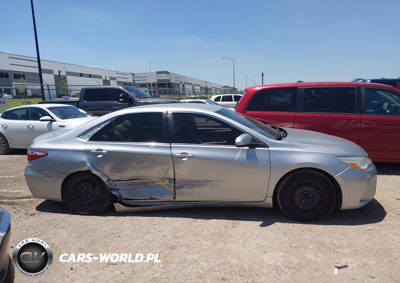 2016 Toyota Camry Le VIN:4T4BF1FK2GR542789 - 13