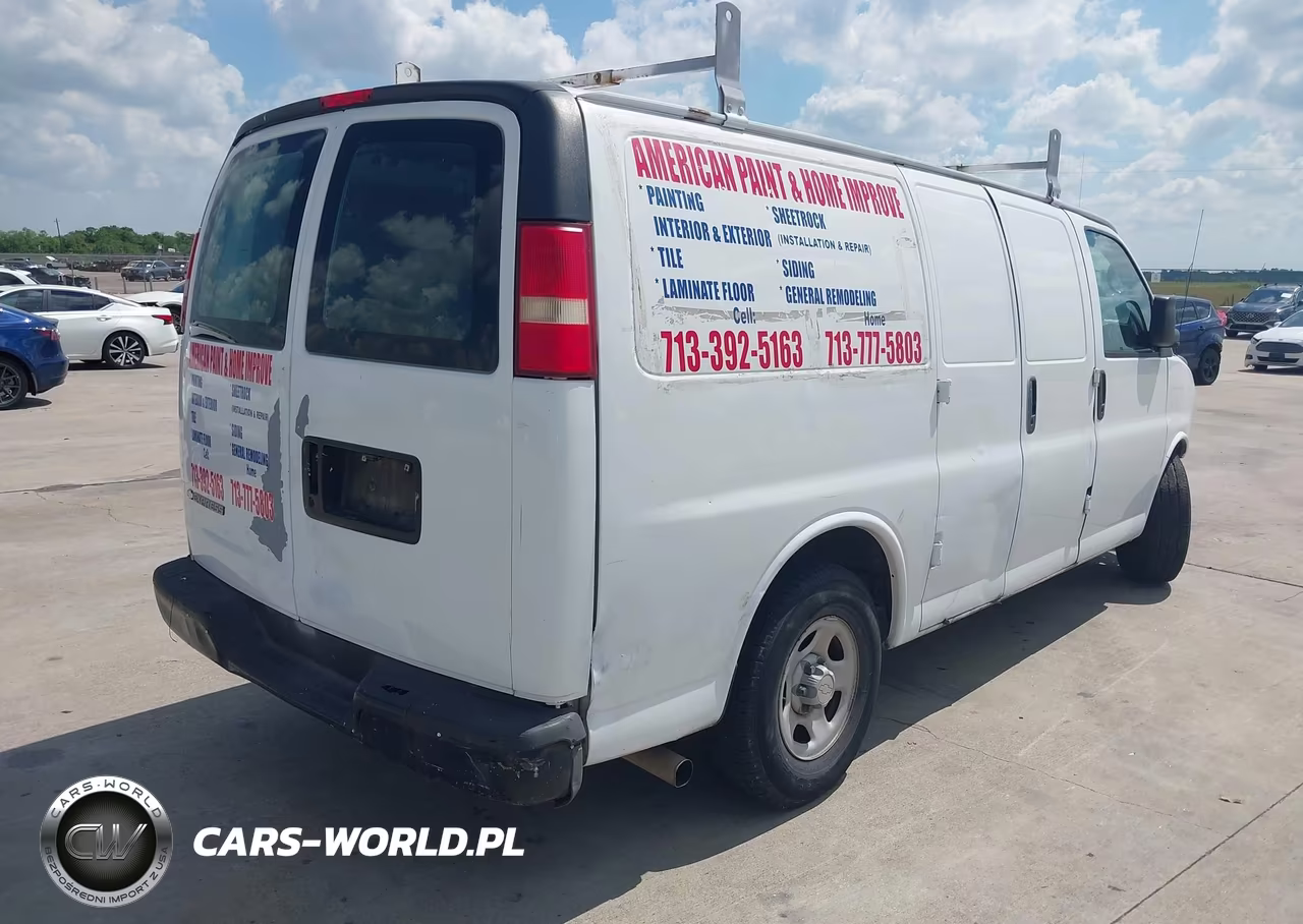 2007 Chevrolet Express Work Van VIN:1GCFG15X671101209 - 4