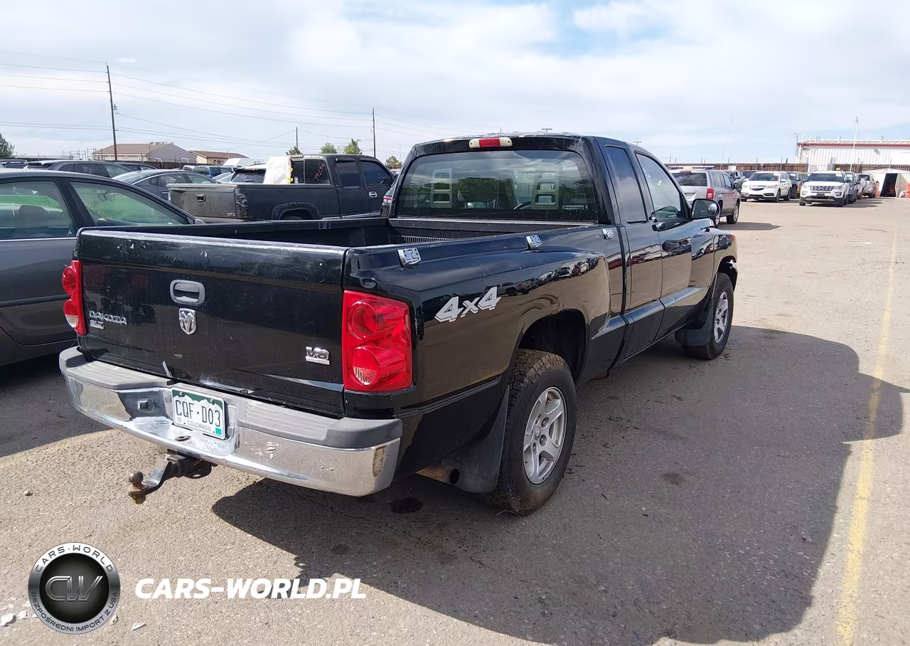 2005 Dodge Dakota Slt VIN:1D7HW42N15S199286 - 4
