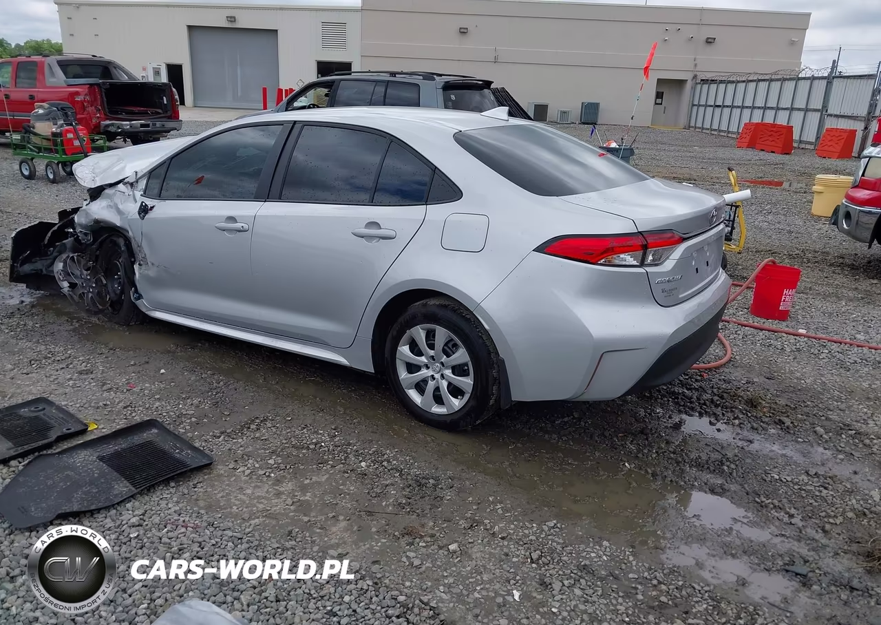 2026 Toyota Corolla Le VIN:5YFB4MDE2TP388336 - 3