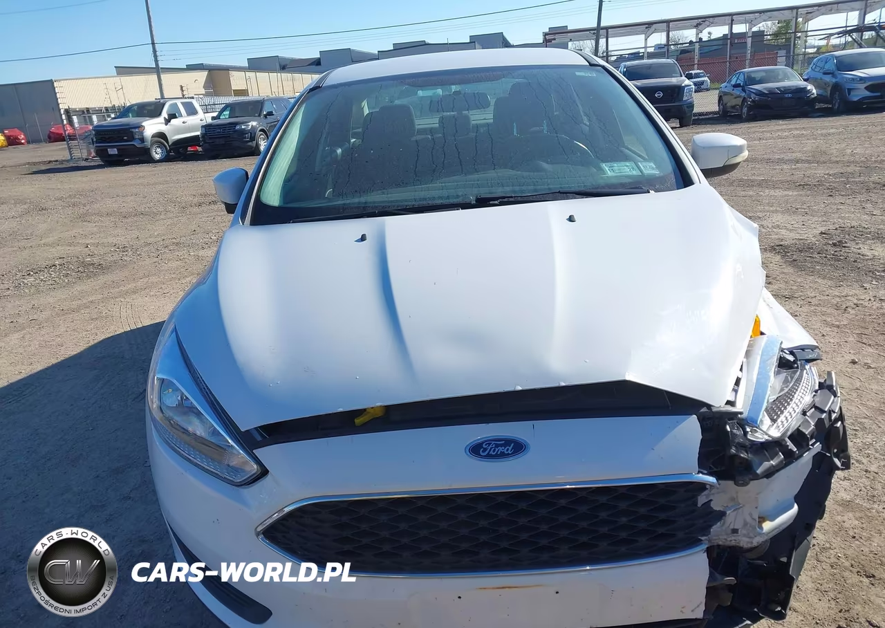 2015 Ford Focus Se VIN:1FADP3F26FL379042 - 13