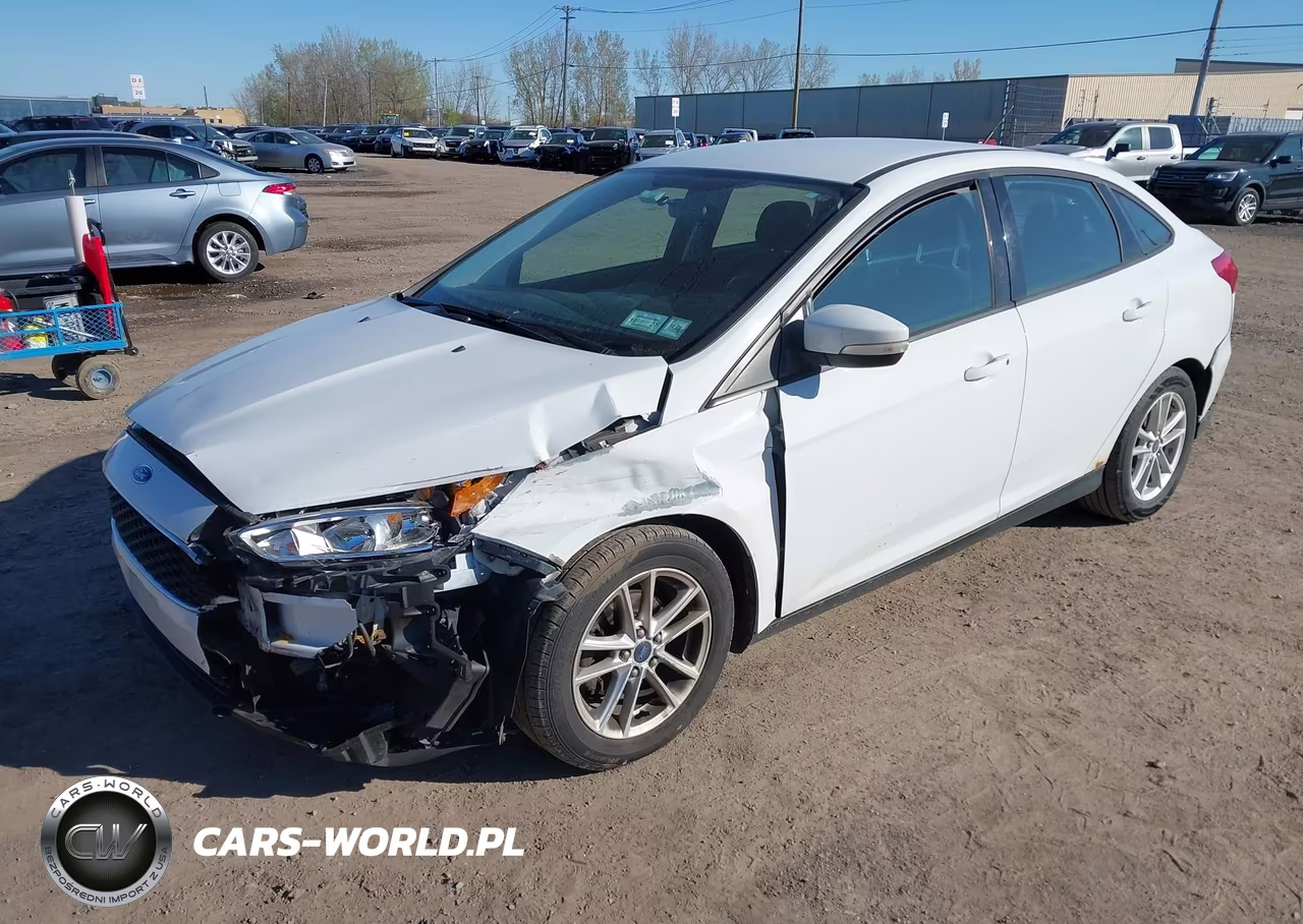 2015 Ford Focus Se VIN:1FADP3F26FL379042 - 2