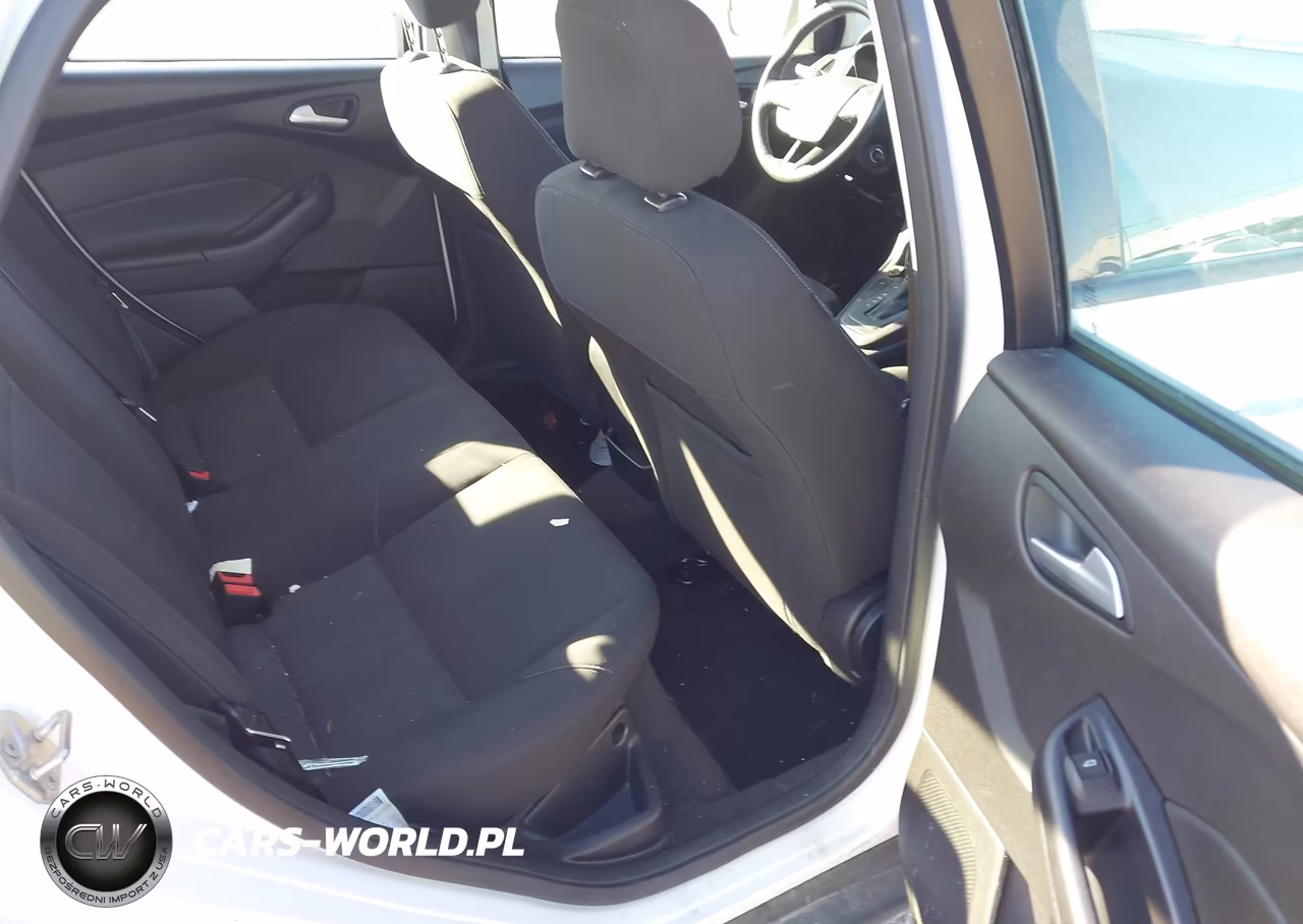 2015 Ford Focus Se VIN:1FADP3F26FL379042 - 8