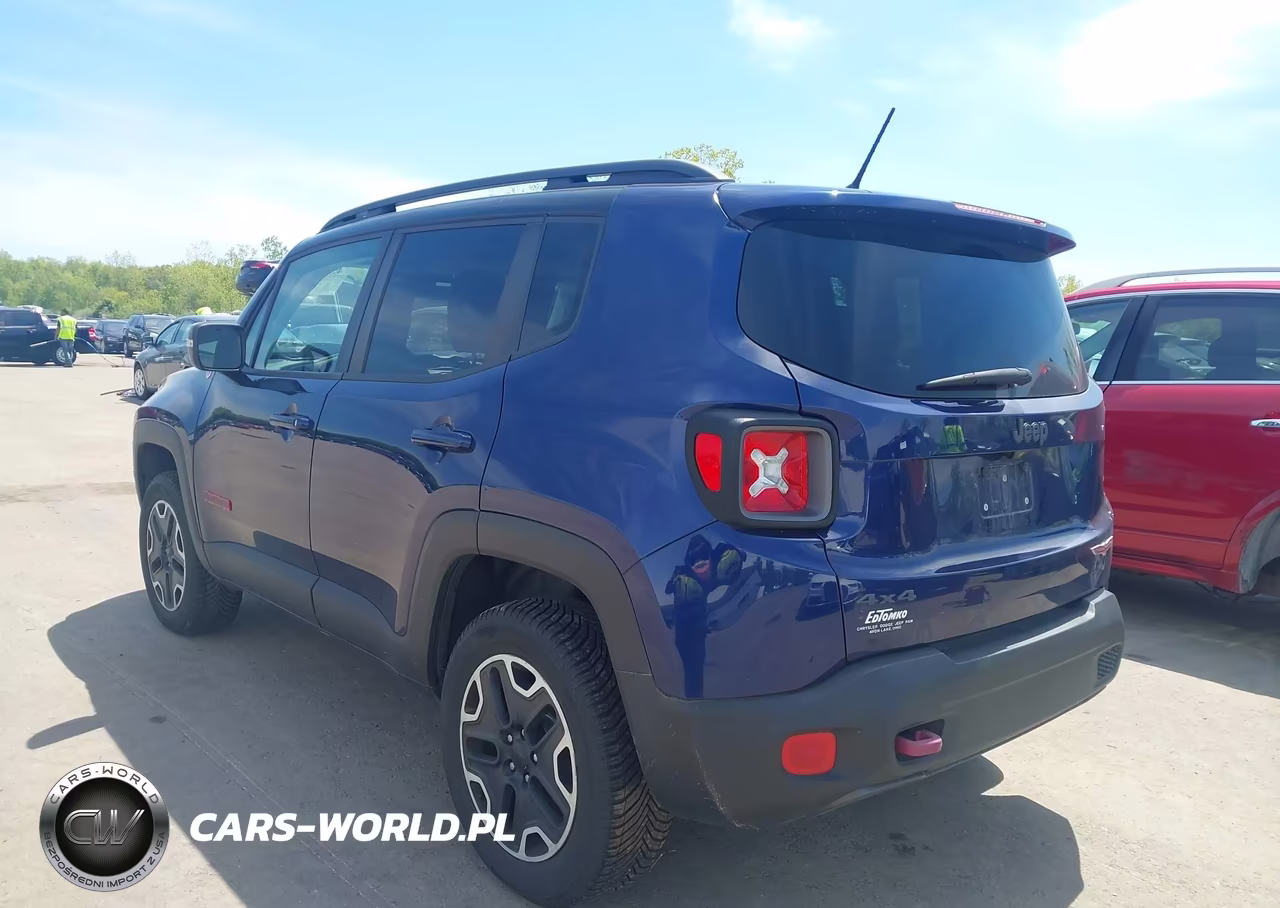 2017 Jeep Renegade Trailhawk 4X4 VIN:ZACCJBCB8HPE68552 - 3