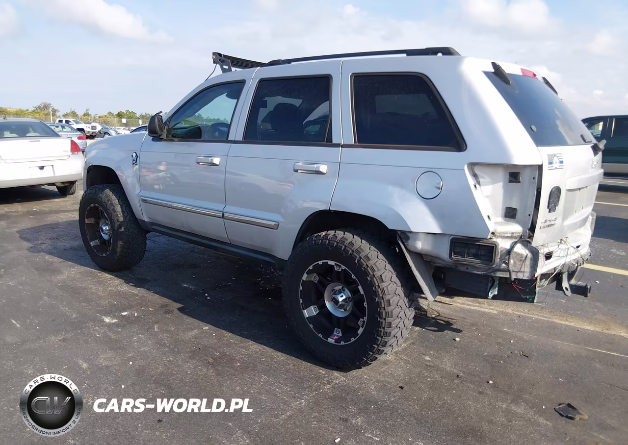 2010 Jeep Grand Cherokee Laredo VIN:1J4PR4GK3AC118489 - 3