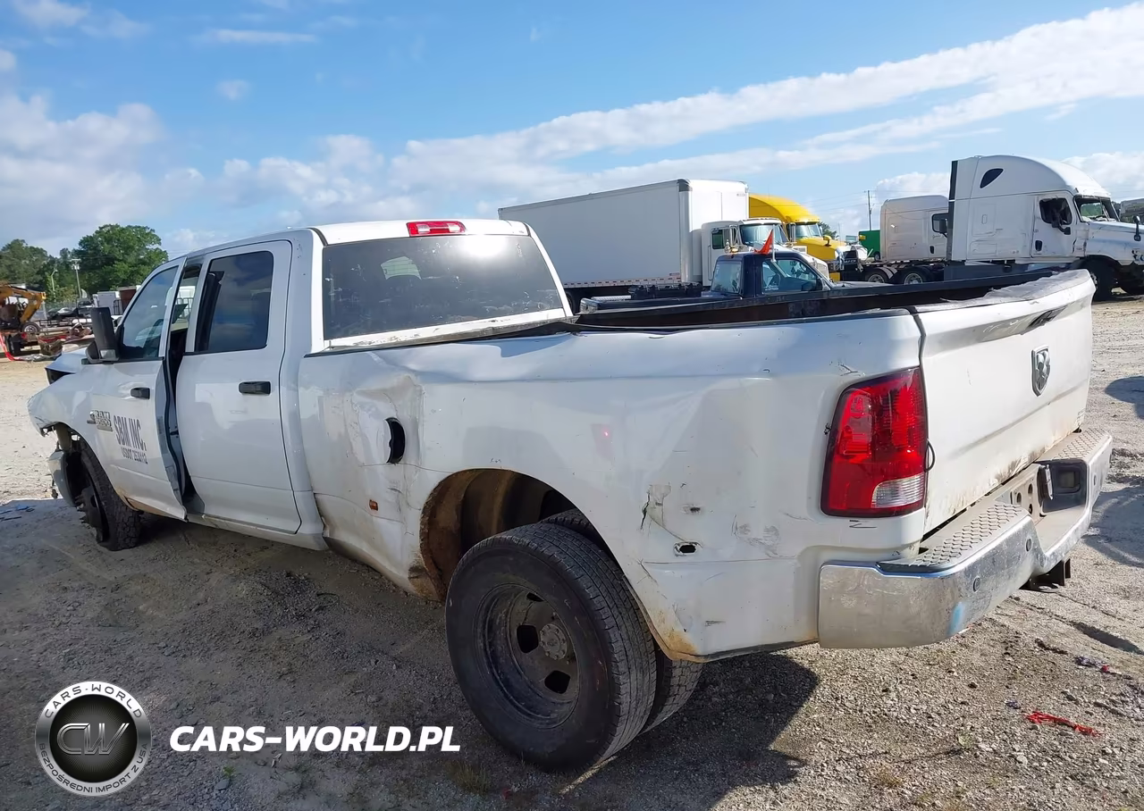 2017 Ram 3500 Tradesman 4X2 8' Box VIN:3C63RPGL3HG618729 - 18