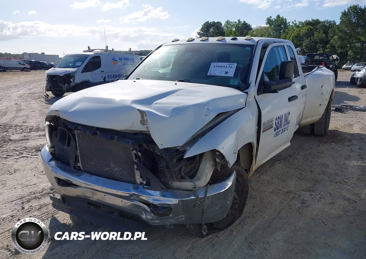 2017 Ram 3500 Tradesman 4X2 8' Box VIN:3C63RPGL3HG618729 - 2