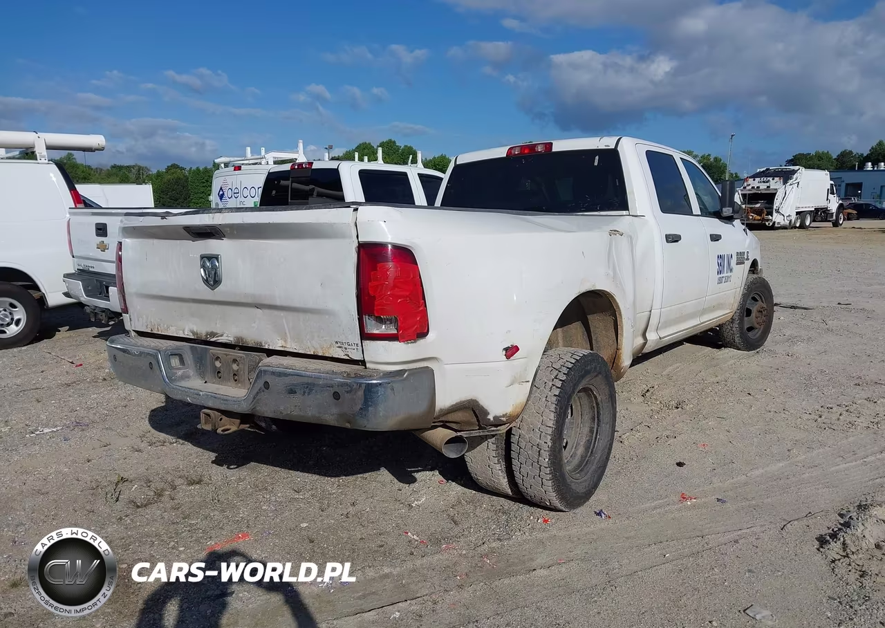 2017 Ram 3500 Tradesman 4X2 8' Box VIN:3C63RPGL3HG618729 - 4