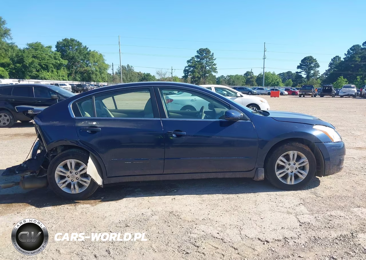 2012 Nissan Altima 2.5 S VIN:1N4AL2AP2CN570842 - 13