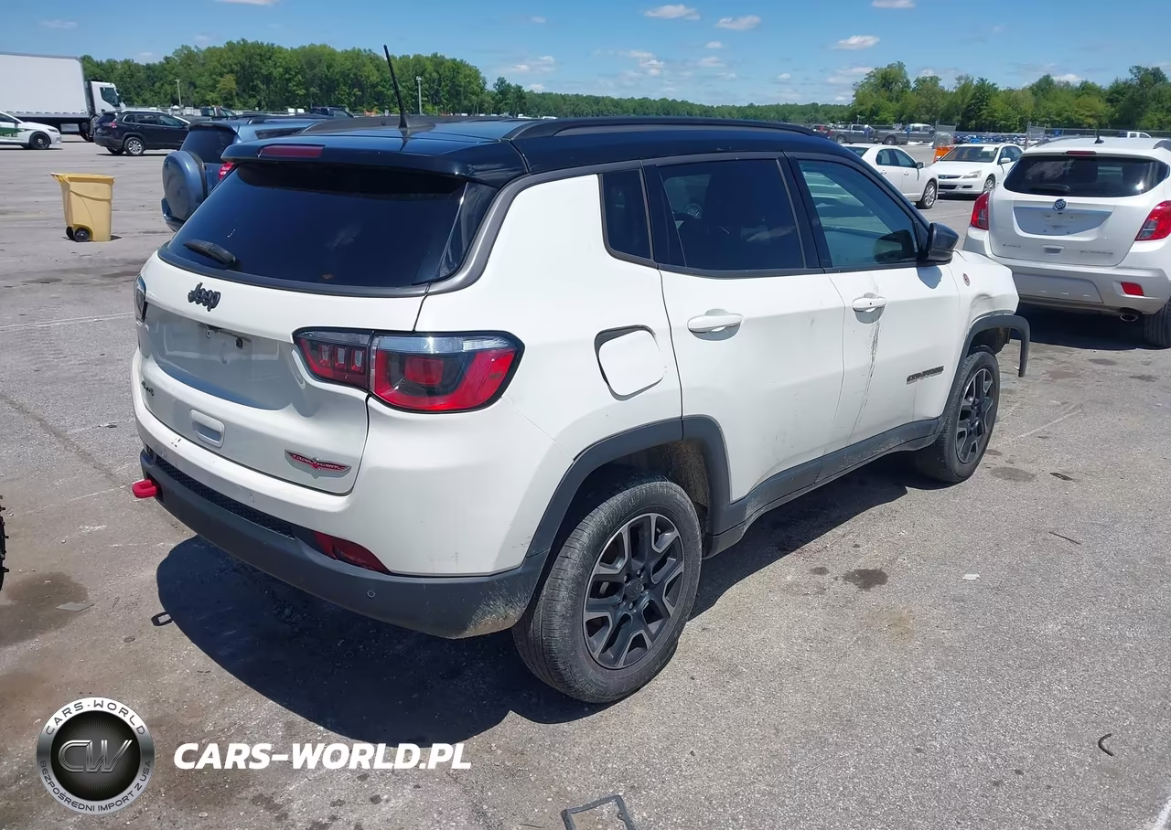 2019 Jeep Compass Trailhawk 4X4 VIN:3C4NJDDBXKT619300 - 4