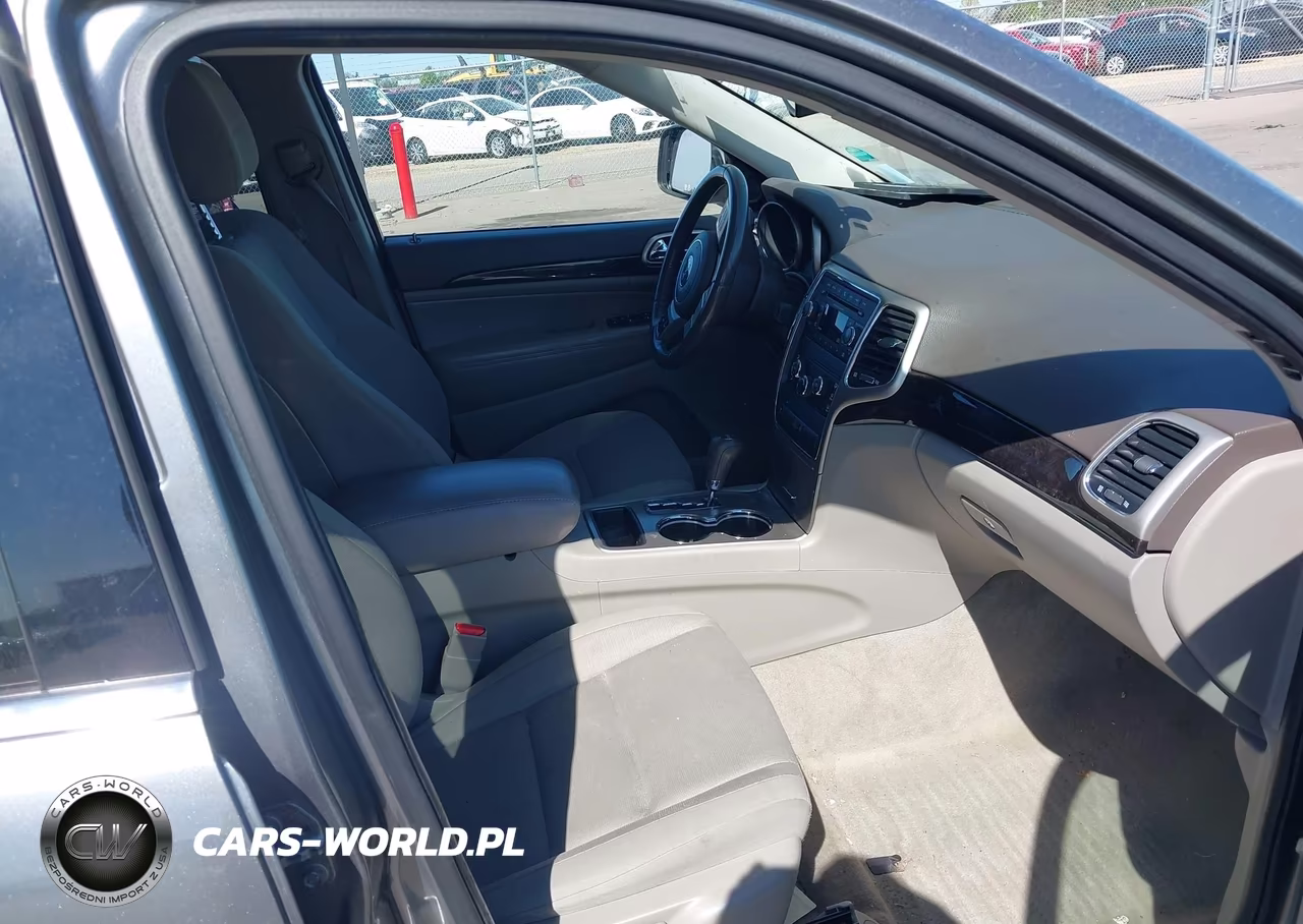 2012 Jeep Grand Cherokee Laredo VIN:1C4RJFAGXCC169514 - 5