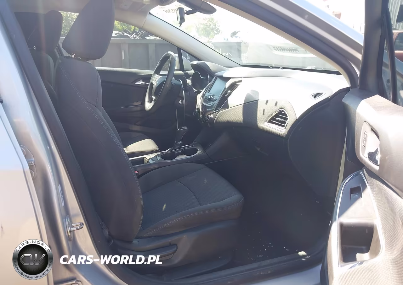 2017 Chevrolet Cruze Lt Auto VIN:1G1BE5SM1H7241021 - 5