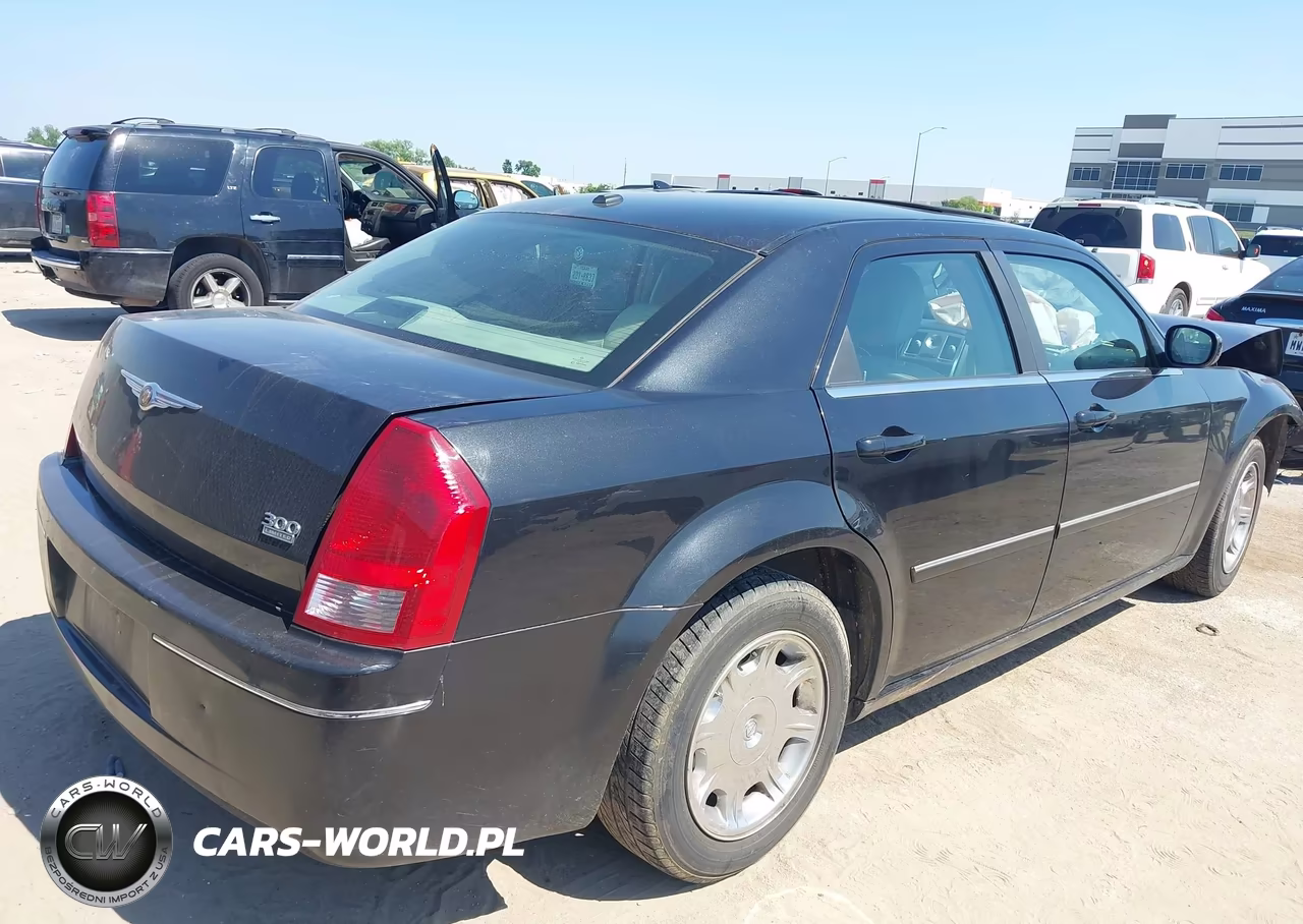 2006 Chrysler 300 Touring VIN:2C3KA53G16H438403 - 4
