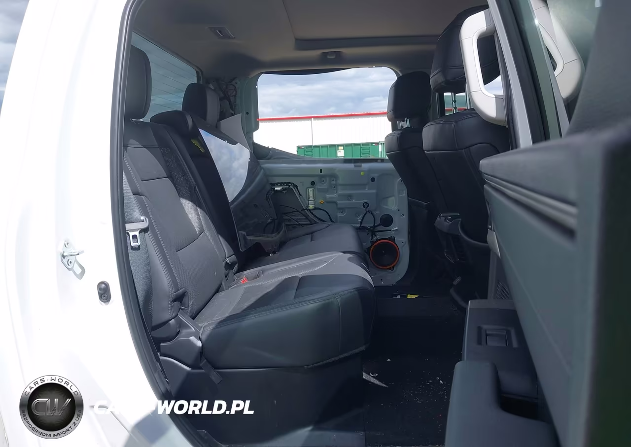 2024 Toyota Tundra Limited VIN:5TFJA5DB0RX186802 - 8
