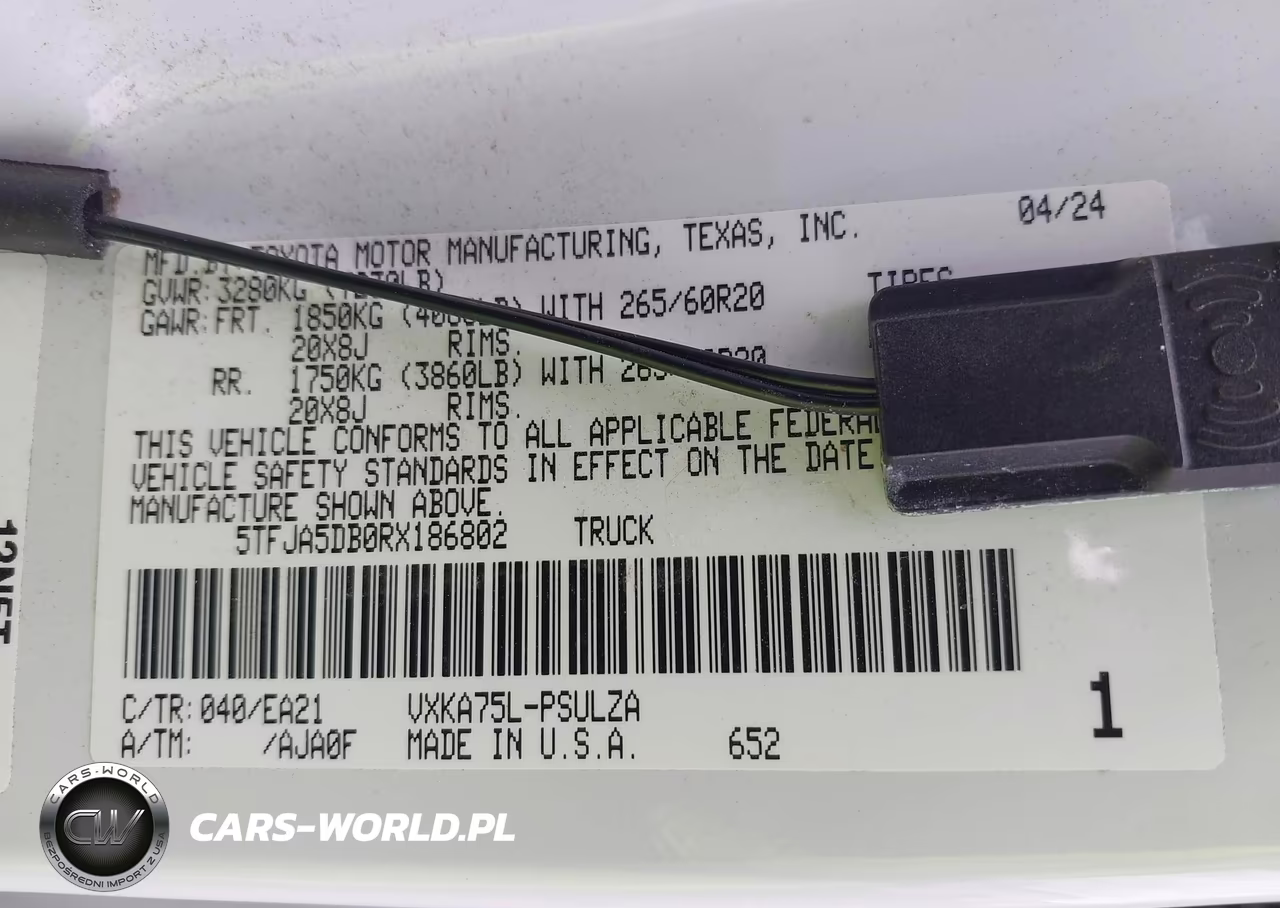 2024 Toyota Tundra Limited VIN:5TFJA5DB0RX186802 - 9