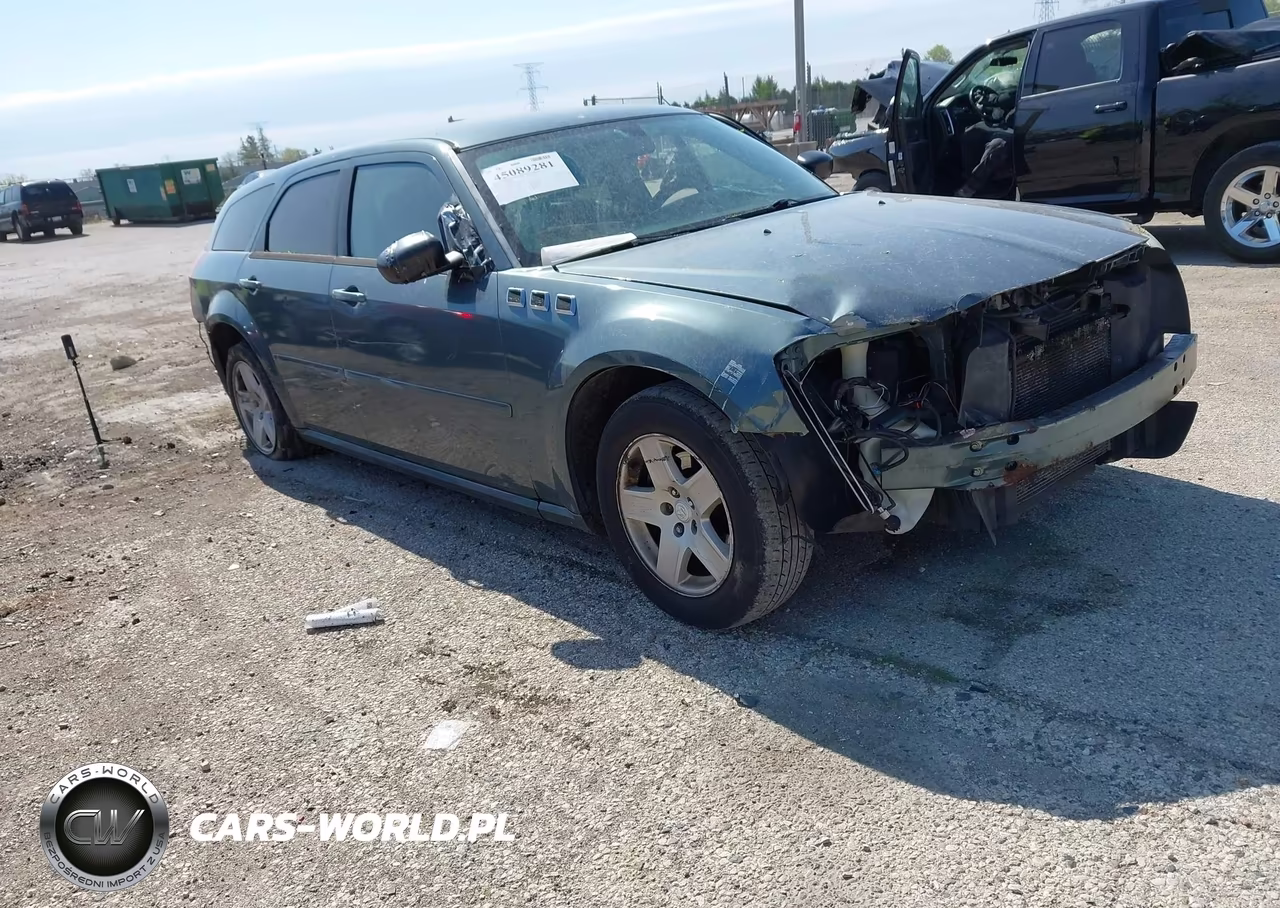 2005 Dodge Magnum Se