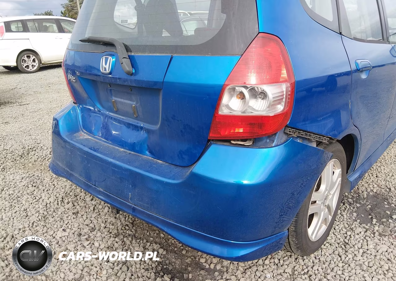 2008 Honda Fit Sport VIN:JHMGD38688S045974 - 18