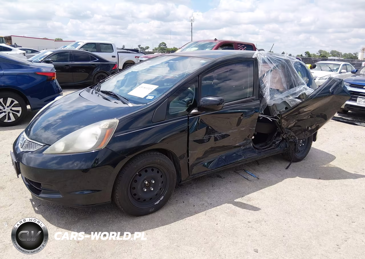 2013 Honda Fit VIN:JHMGE8H36DC073163 - 2