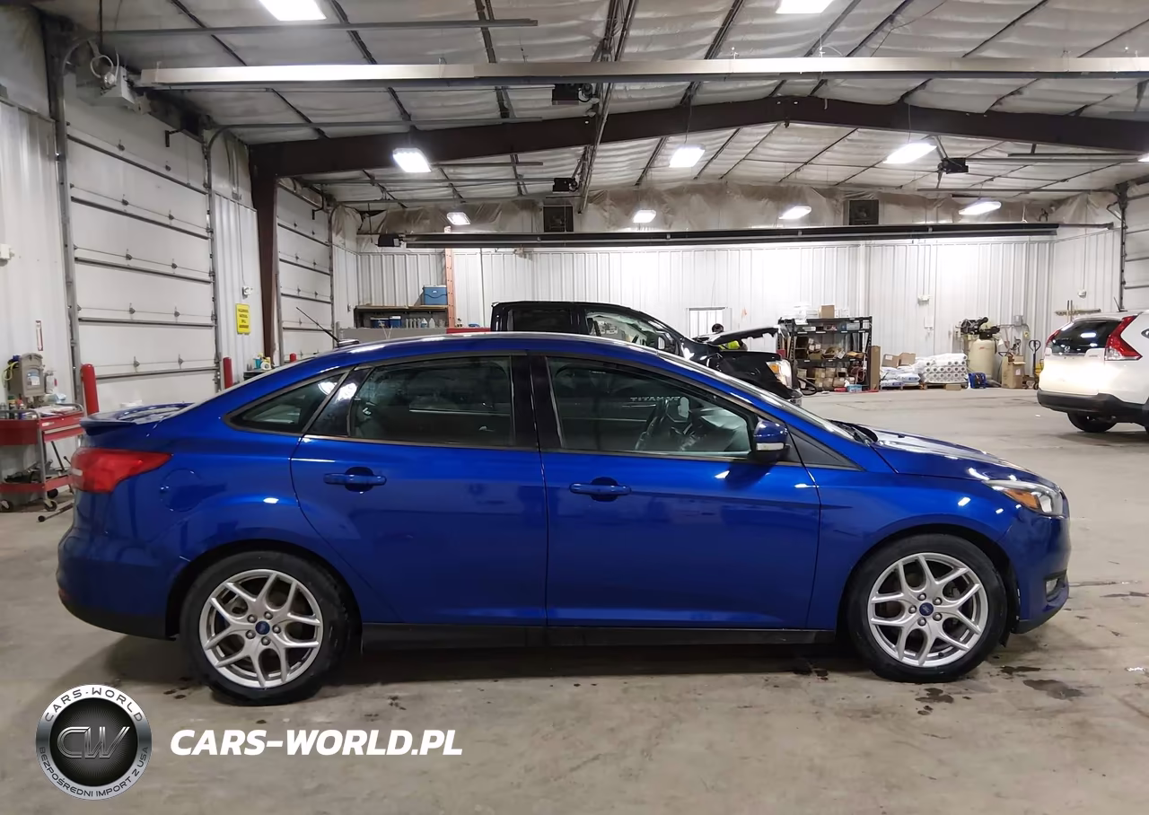 2015 Ford Focus Se VIN:1FADP3F27FL369104 - 13