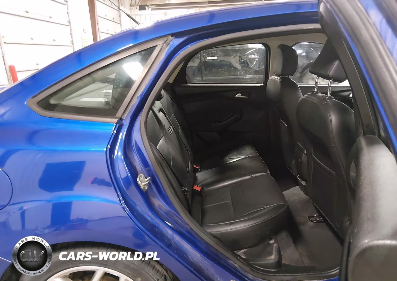 2015 Ford Focus Se VIN:1FADP3F27FL369104 - 8
