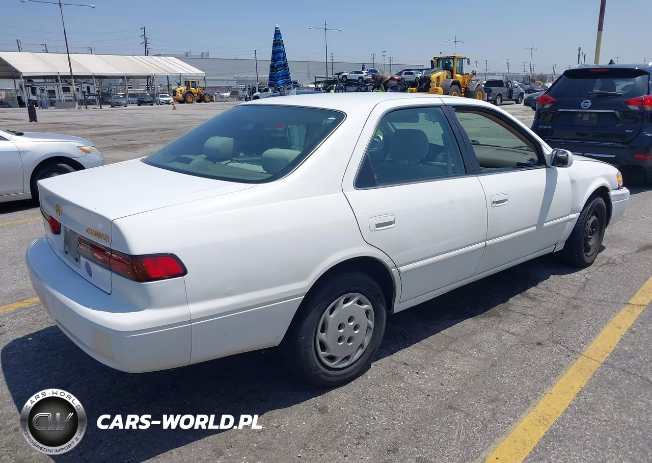 1997 Toyota Camry Le VIN:JT2BG22K9V0068845 - 4