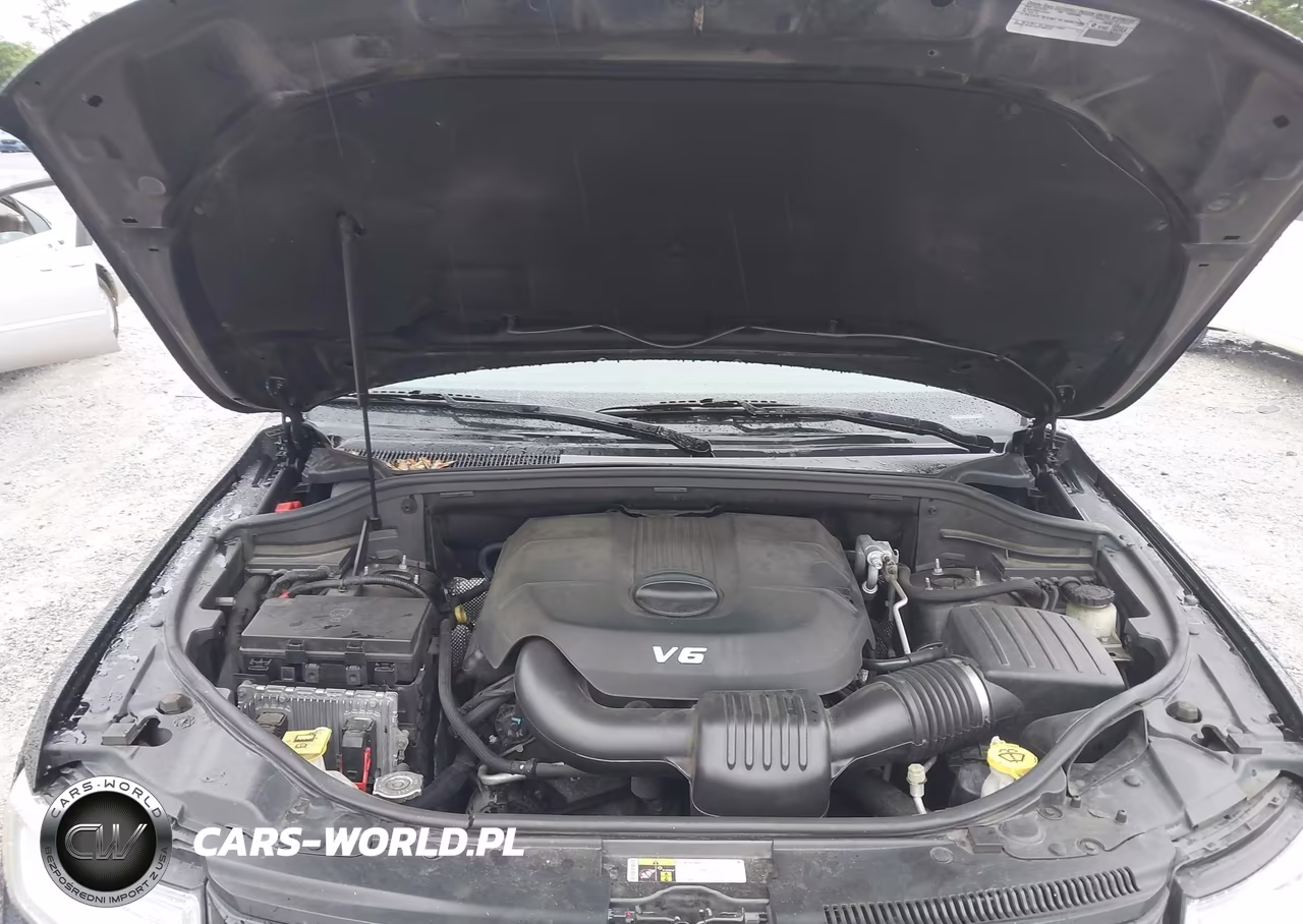 2015 Jeep Grand Cherokee Overland VIN:1C4RJECG1FC734860 - 10