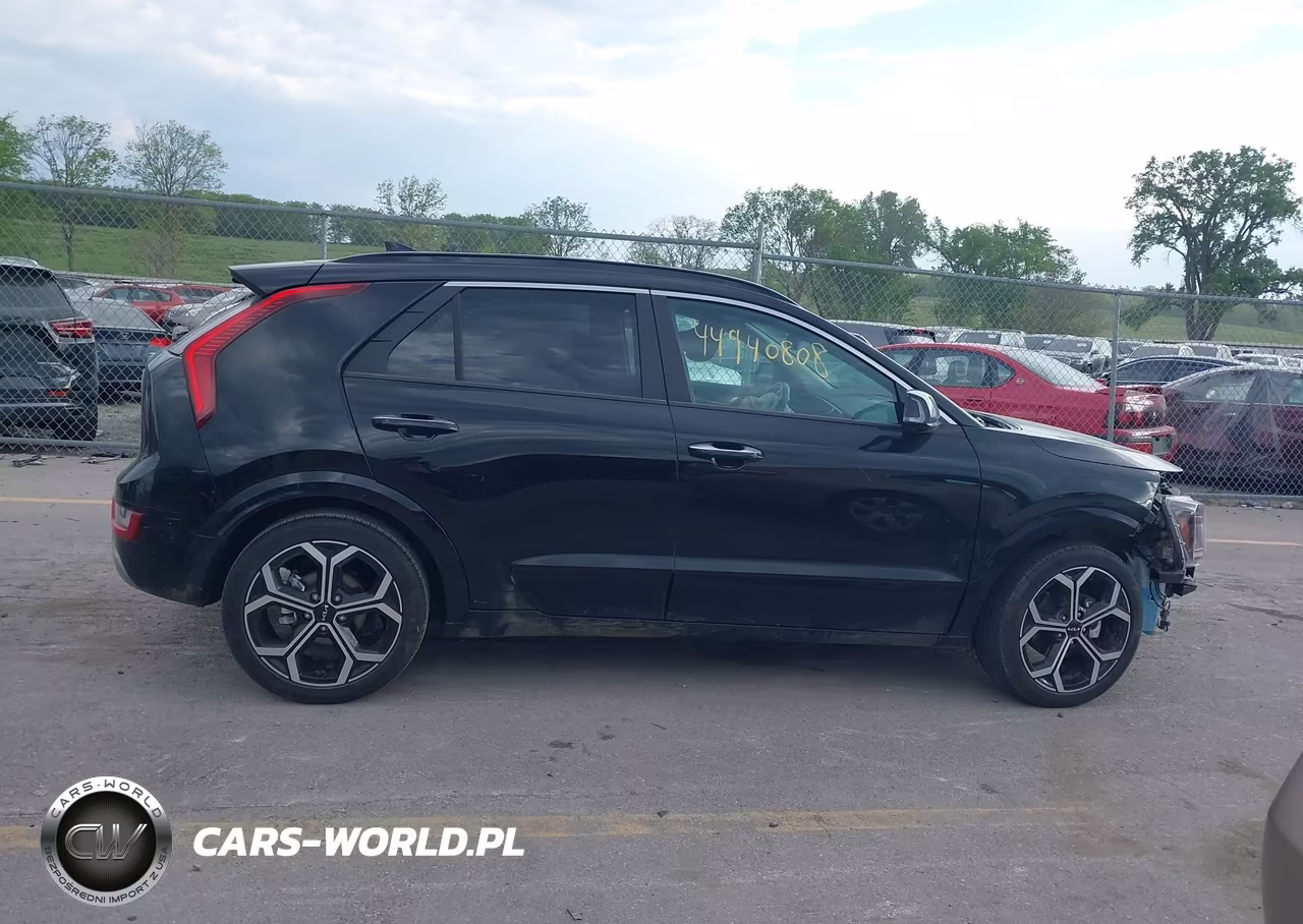 2025 Kia Niro Sx Touring VIN:KNDCT3LE9S5289270 - 13