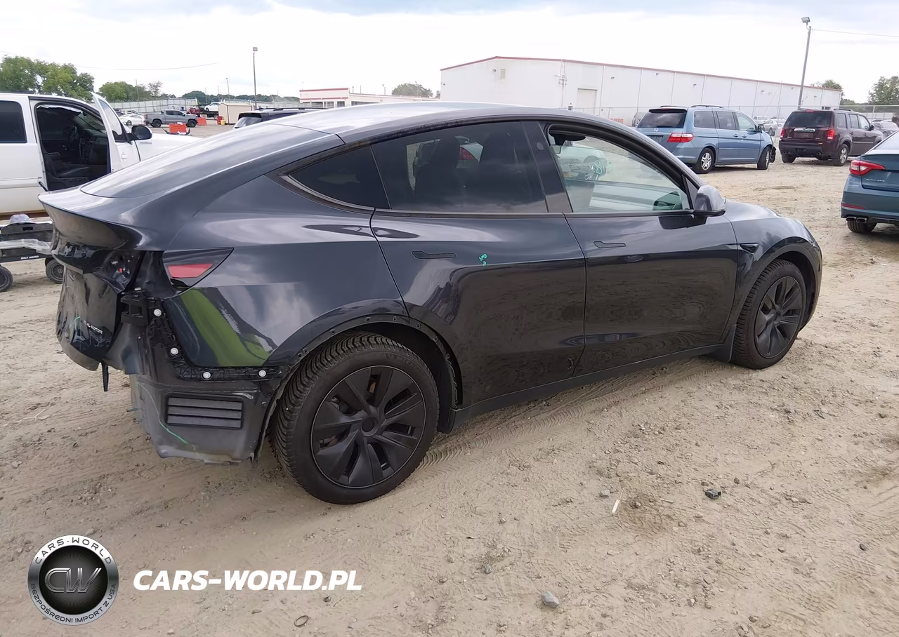 2024 Tesla Model Y Long Range Dual Motor All-Wheel Drive VIN:7SAYGAEE3RF163784 - 4